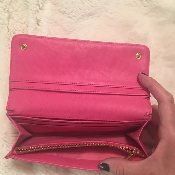 💕SOLD 💕Pink Tory Burch Wallet💕 - Picture 5 of 6
